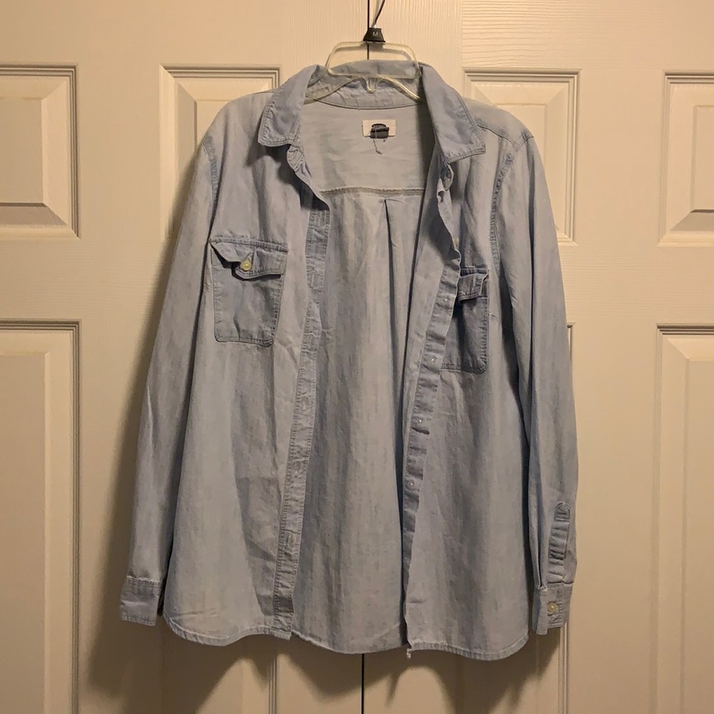 Casual denim shirt